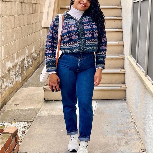 Meet your Posher, Briana - Picture 5 of 7